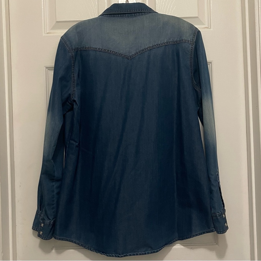 WRANGLER Blue Denim Long Sleeve Snap Western Shirt - Women’s Sz L - Picture 2 of 9